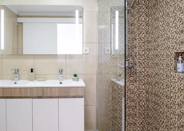 Guestready - Charming With Beautiful Views Apartament